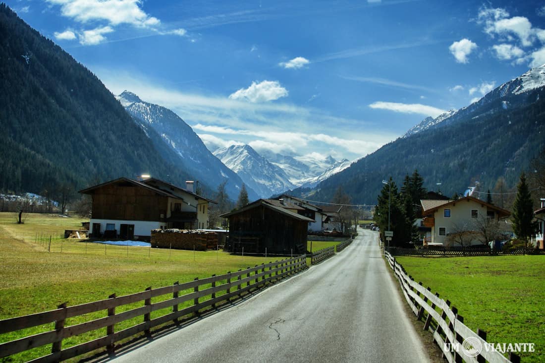 Indo para a estação de esqui de Innsbruck, vista espetacular