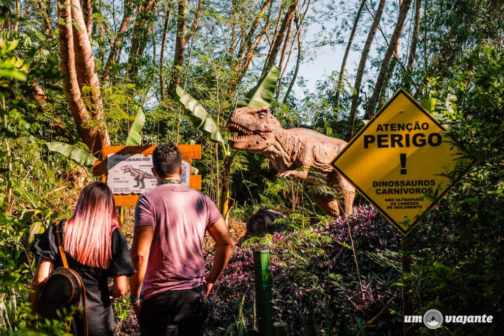 Parque dos Dinossauros Foz do Iguaçu: vale a pena?