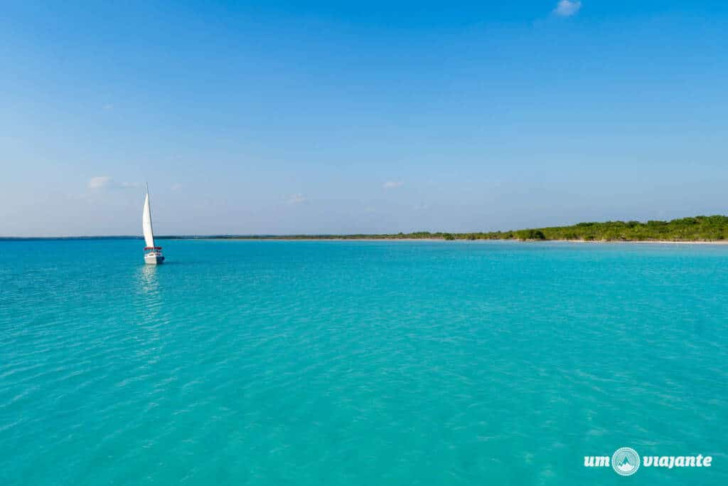 Bacalar - Lagoa das Sete Cores - México