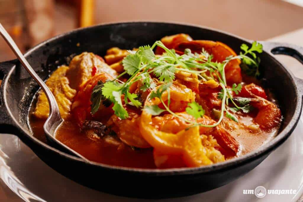 Moqueca Peixe e Camarão Restaurante Cacimba Noronha 